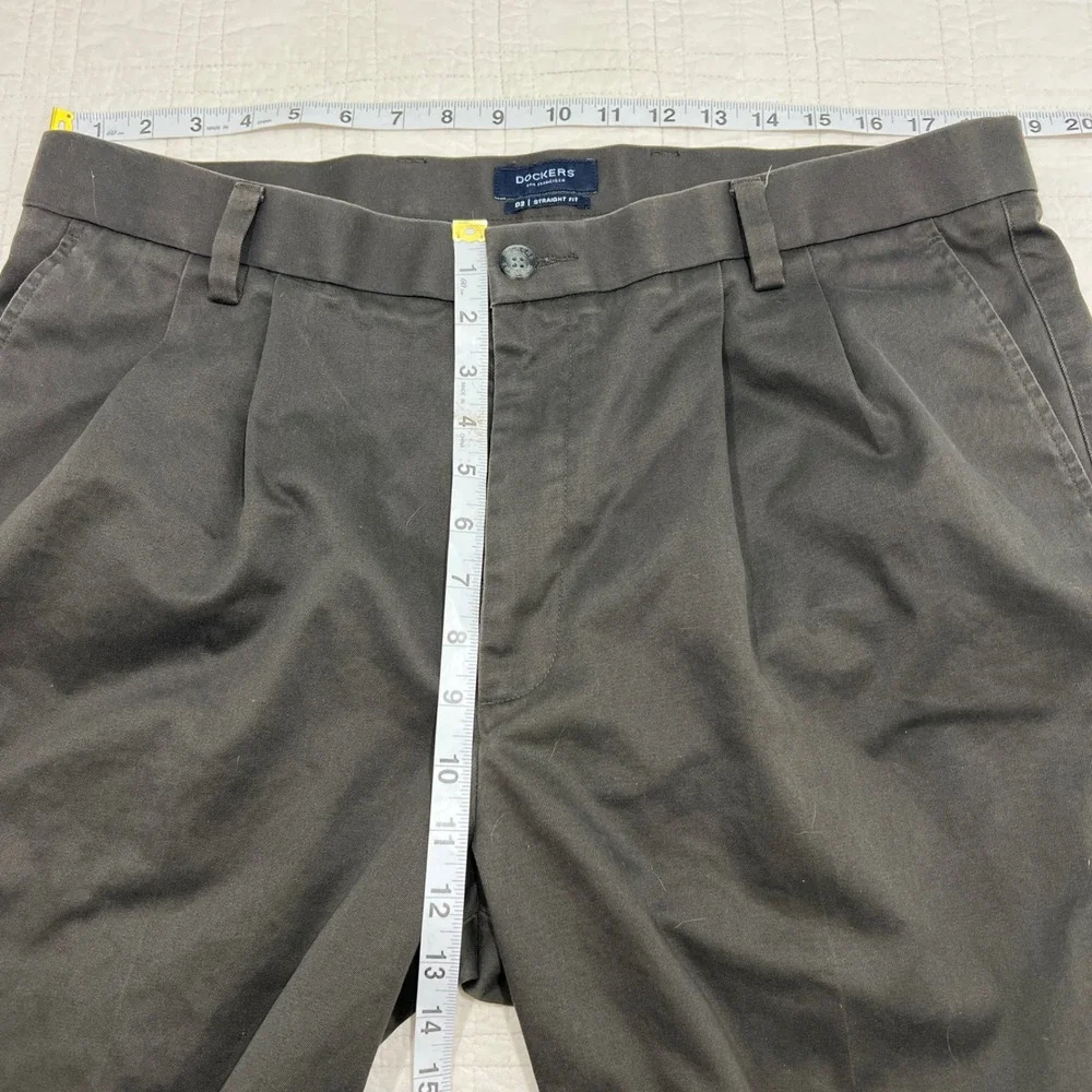 Dockers D2 Straight Fit Pleated Chinos Mens 38x34 Charcoal Gray Cotton Pants
